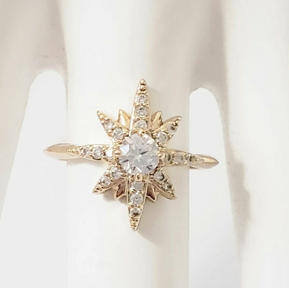 Luna Celestial Crystal Star Ring - Picture 5 of 12